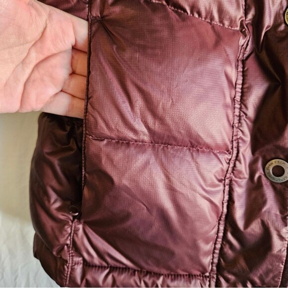 Prana Vest Women’s Size XS Wine Full Zip Snap Down Puffer Pockets 124977 EUC - Picture 5 of 9